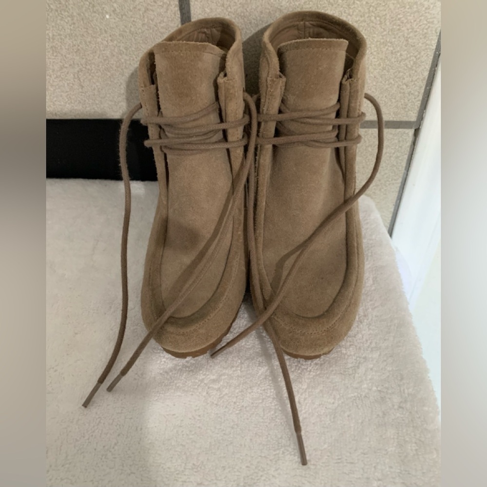 NOT FOR SALE Michael Kors anclen boots